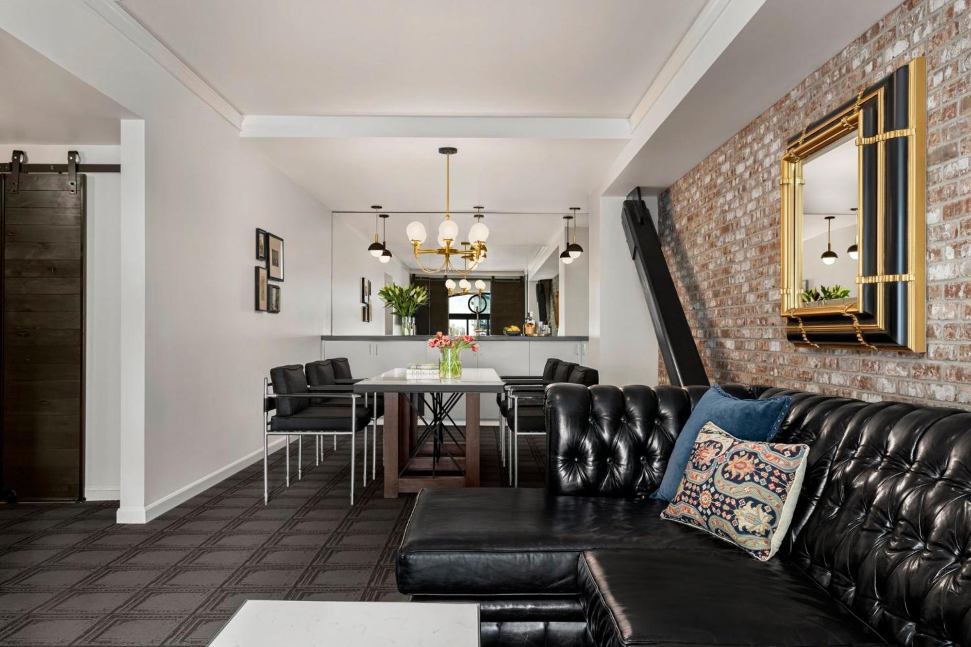King Palladian Suite